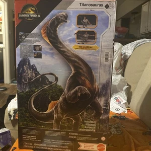 Jurassic World Rebirth Titanosaurus Super Colossal Dinosaur Figure 59" - Picture 1 of 2
