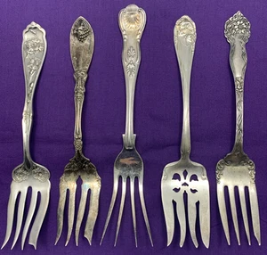 5 Stck. verzierte antike bis alte versilberte SERVIERGABELN 7 5/8" - 8 7/8" - Bild 1 von 6