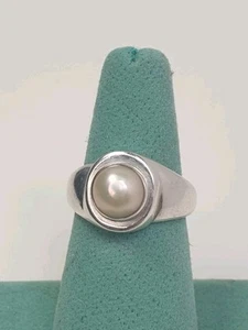 Size 8 Sterling Silver Cultured Pearl Ring Heavy Large - Picture 1 of 7
