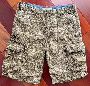 True Religion Commander Big T Cargo Desert Camo Shorts Herren Gr. 33 - Bild 1 von 13