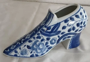 Blue And White Porcelain High Heel Shoe Decorative Figurine 7.5" - Picture 1 of 20