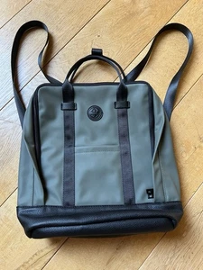 Rieker Rucksack Oliv /Schwarz - Bild 1 von 5