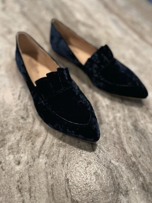 Sundance Catalog Navy Velvet Flats. Size 7.5. New! - Image 1 of 4