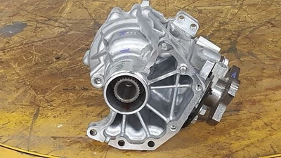 23 2023 NISSAN PATHFINDER ROCKCREEK 3.5L 4X4 TRANSFER CASE 3122613170 - Image 1 of 4