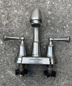 American Standard Bath Room Sink Faucet Used Needs Cleaned - Picture 1 of 8