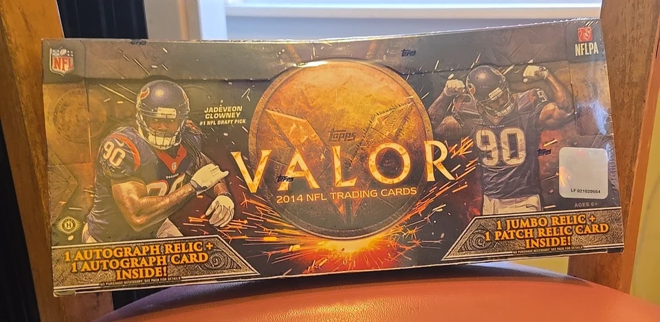 2014 Topps Valor NFL Football Hobby Box Factory Sealed  - Image 1 of 1