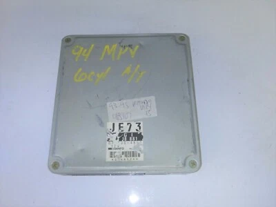 Computadora JE73 18 881 ecm ecu 1993-1995 Mazda MPV Foto 1 de 4