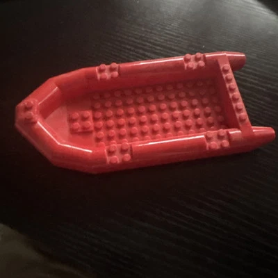 Red Lego Mini Boat. - Image 1 of 2