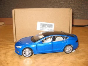 1/32 SCALE  PROMOTIONAL TESLA MODEL S, BLACK OVER MET. BLUE-LIGHTS WORK,ENG.ROAR - Picture 1 of 23