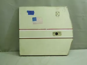 Panel de carrocería frontal lateral Coleman/Fleetwood 1983 Newport - Imagen 1 de 2