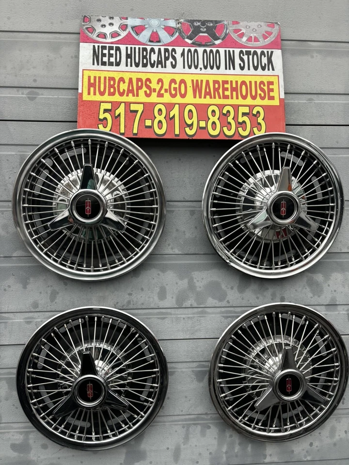 1966 Oldsmobile Starfire 14 英寸 4 件套二手辐条 3 巴旋转轮毂盖刀刃 — 第 1/4 张图片