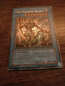 The Masked Beast LON-001 Ultra Rare Yu-Gi-Oh! 2003 1st Ed Labyrinth of Nightmare - Picture 1 of 2