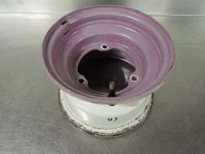 Llanta Suzuki LT80 1998 Quadsport para delantera o trasera 8x5,5 Foto 1 de 4