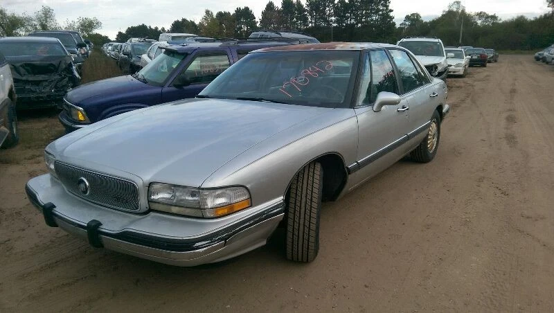 (LOCAL PICKUP ONLY) Front Bumper Fits 92-96 LESABRE 842788 Foto 1 de 4