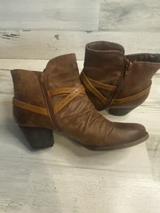 Bare Traps Roma Distressed Ankle Boots Booties Womens Size 10M Brown Weathered - Picture 1 of 10