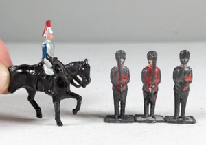 VTG lot 4 antique toy soldiers Johill classic small lead infantry men - Picture 1 of 7