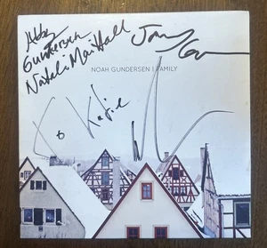 Noah Abby Gundersen Natalie Mai Hall Family (2011, CD) signiert - Bild 1 von 4