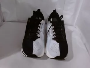 UsedVeryGood_Saucony Men's Endorphin Speed 2 Running Shoe, Blac_Black/White_Sz10 - Picture 1 of 4