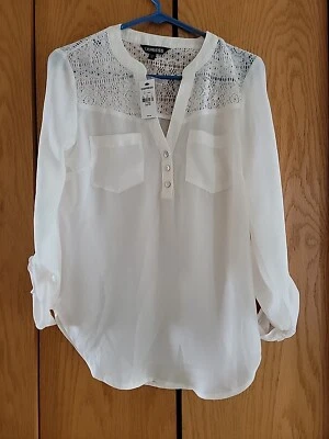 Blusa Top Express Talla XS Borde de Encaje Manga Larga Nueva con Etiquetas $39.50 Foto 1 de 3