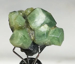 10 CARATS BAJAWAR MINE NATURAL GREEN GARNET MINERAL PAKISTAN (L-18), - Picture 1 of 10