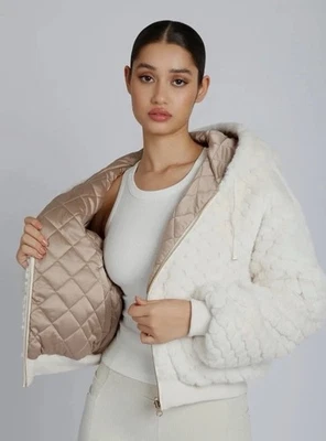 Sudadera con capucha reversible de piel sintética Blanc Noir Fawn Foto 1 de 4