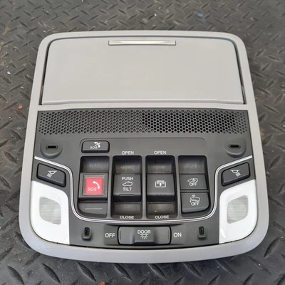 Honda CR-V MK5 (RT68) 2021 Roof Mounted Interior Light Unit 127183 - Image 1 of 4