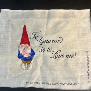 Vintage anni 70 To Gnome Me is To Love Me scandinavo svedese punto ago arte norvegese - Foto 1 di 10