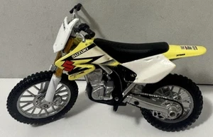 Suzuki Z50 model diecast motorcycle dirt bike 1/32 - Picture 1 of 6