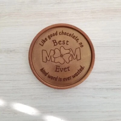 Graba tus medallones de chocolate (MEJOR TEMA DE MAMÁ DE TODOS LOS TIEMPOS) Foto 1 de 4