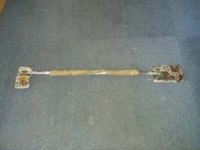 MORRIS MINOR 1000 4 DOOR SALOON VAN PICKUP LEFT HAND FRONT DOOR LOCK MECHANISM - Image 1 of 4