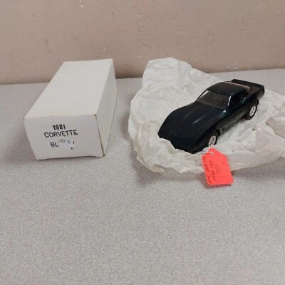 AMT Prebuilt 1981 Chevy Corvette Coupe Promo Dark Blue 1/24 w Original Box READ - Image 1 of 4