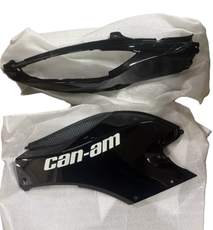KIT PANEL IZQUIERDO CAN-AM SPYDER NUEVO OEM (NEGRO) 219800347 Foto 1 de 4