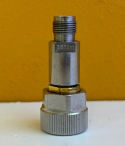 Microondas Maury (MMC) 2622-1 7 mm a TNC (F), adaptador entre series. ¡Probado! - Imagen 1 de 3