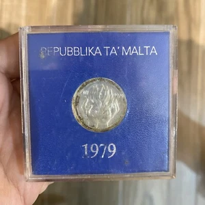 1979 Malta End of Military Facilities LM 1 Silver Coin Brilliant Uncirculated - Picture 1 of 3