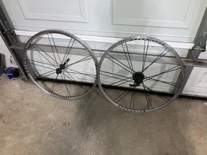 Bontrager Race X-lite Xlite Wheels 700c Good Condition - Picture 1 of 4
