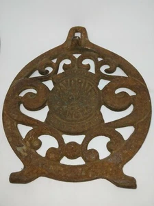 Antique Favorite Stoves And Ranges Cast Iron Trivet medallion logo advertising - Picture 1 of 4