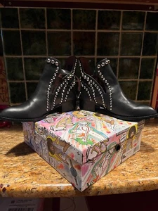 Jeffrey Campbell Rylance silber Nieten schwarz Leder Stiefeletten Größe 9,5 mit Karton - Bild 1 von 8