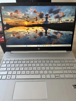 HP 15-EF2013DX 15.6'' (256GB SSD AMD Ryzen 5 5500U 2.1GHz 12GB RAM) Laptop -... - Image 1 of 4