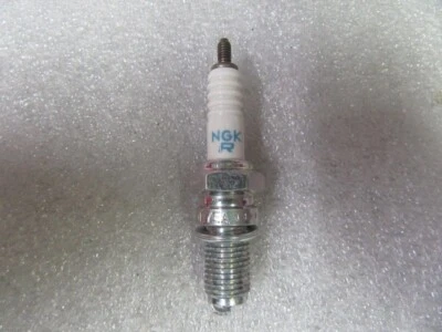 Bujía SP8 genuina NGK/Honda 98069-5771P DR7EA OEM nuevas piezas de barco de fábrica Foto 1 de 2