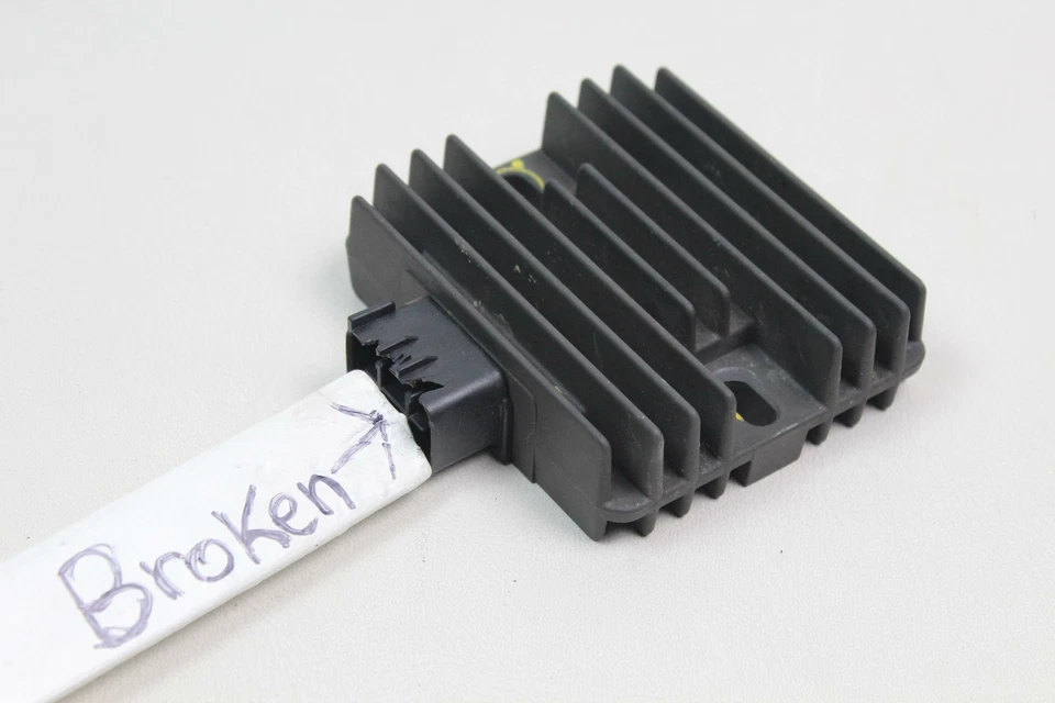 MV Agusta F3 675 11-13 OEM Rectifier Voltage Regulator Charging 8000B3206 — 第 1/4 张图片