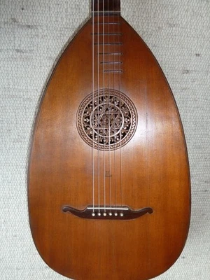 Gitarrenlaute  aus Markneukirchen restauriert spielbereit Klangbeispiel ca 1915 - Bild 1 von 4