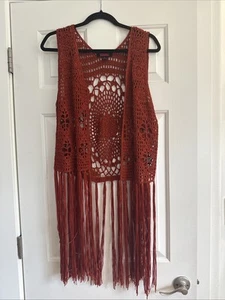 NWT Rock & Roll Cowgirl Vest Large New Crochet Beige Fringe Red Orange Festival - Picture 1 of 9