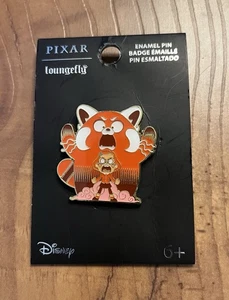 Prendedor coleccionable Turning Red Mei Lee Red Panda esmalte en tarjeta Loungefly Disney Pixar - Imagen 1 de 3