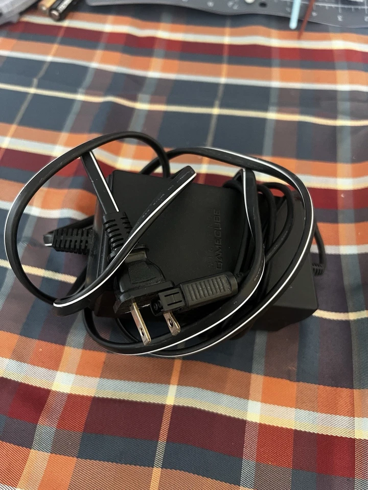 OEM Nintendo GameCube Power Supply AC Adapter DOL-002 Original Power Cord - Image 1 of 1