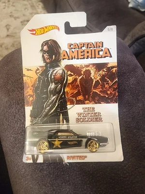 Hot Wheels Capitán América-Winter Soldier 2015 5/8 Rivited negro con dorado 5/8 Foto 1 de 3