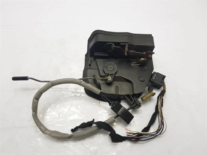 BMW X5 2004 cerradura de puerta delantera lado del pasajero izquierdo 5 puertas familiar 8402539 Foto 1 de 4