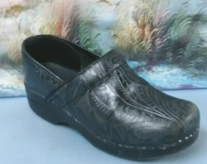 Dansko Womens Clogs Black Tooled Professional shoe sz EU 38 US 7.5-8 - Picture 1 of 10