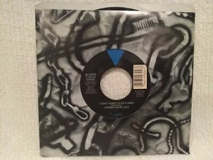 45RPM Johnny Hates Jazz I Don't Want to be a Hero/The Cage Virgin99304 Excellent - Imagen 1 de 3