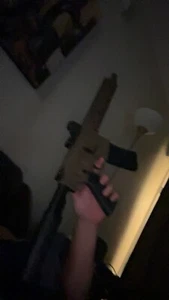 Fully automatic Crosman BB gun - Picture 1 of 5