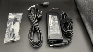 HP 90W Smart AC Adapter US - Picture 1 of 4